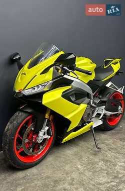 Спортбайк Aprilia RS 660 2021 в 