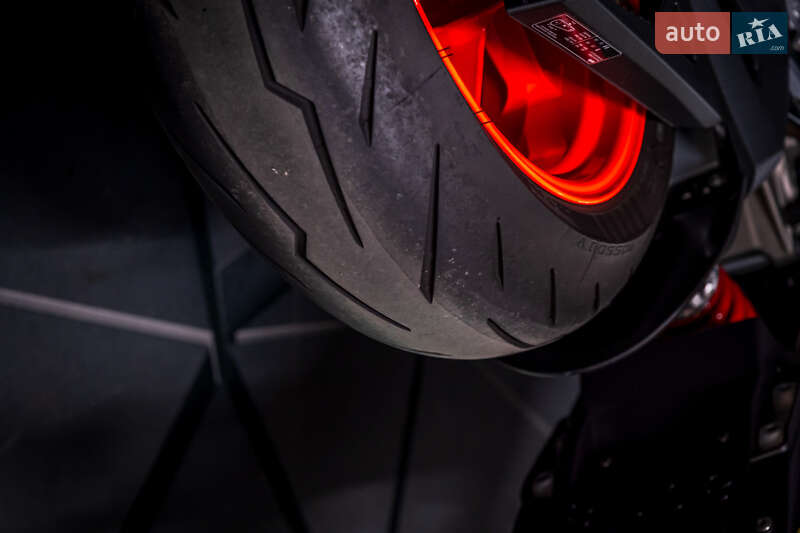 Спортбайк Aprilia RS 660 2024 в Києві фото 22 Спортбайк Aprilia RS 660 2024 в Києві