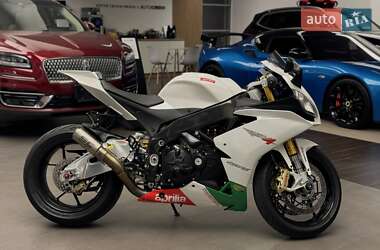 Спортбайк Aprilia RSV4 2011 в Харькове