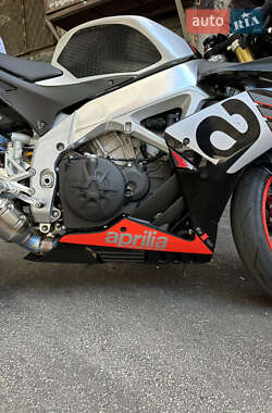 Мокик Aprilia RSV4 2019 в 