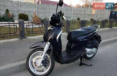 Скутер Aprilia Scarabeo 125 2011 в 