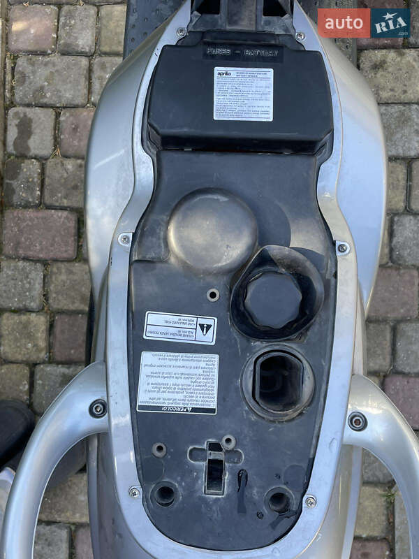 Скутер Aprilia Scarabeo 2010 в Тернополе