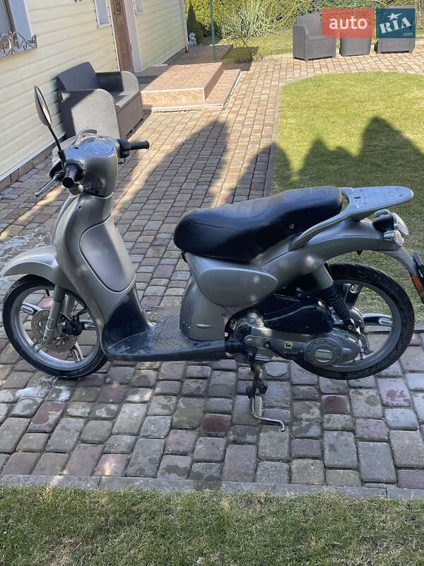 Скутер Aprilia Scarabeo 2010 в Тернополе
