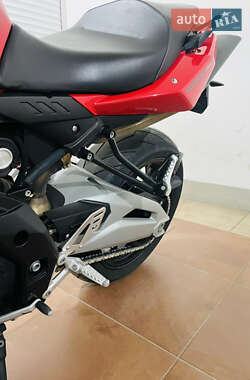 Мотоцикл Без обтікачів (Naked bike) Aprilia Shiver 2016 в 