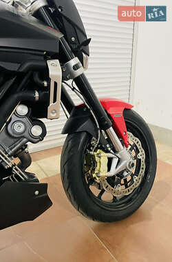 Мотоцикл Без обтікачів (Naked bike) Aprilia Shiver 2016 в 