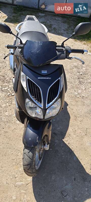 Мотоцикл Супермото (Motard) Aprilia Sportcity 2008 в Івано-Франківську