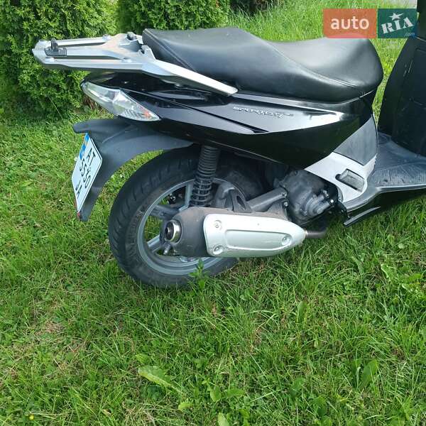 Максі-скутер Aprilia Sportcity 2009 в Івано-Франківську