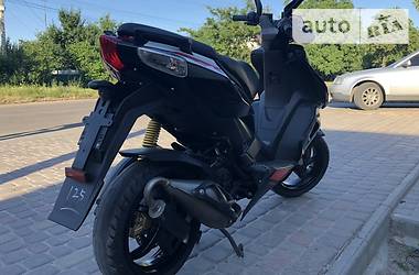 Скутер Aprilia SR 2013 в Киеве