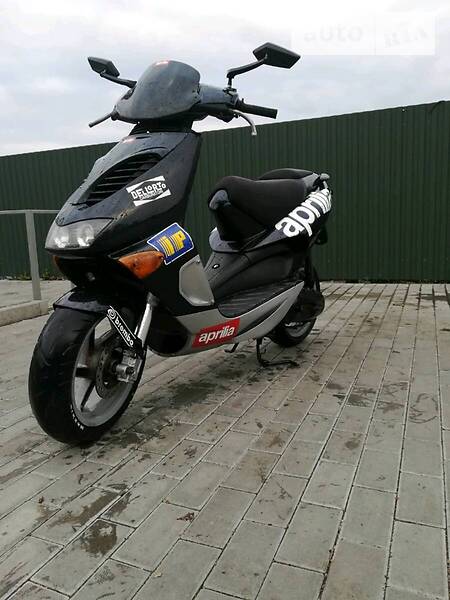 Скутер Aprilia SR 2000 в Стрые