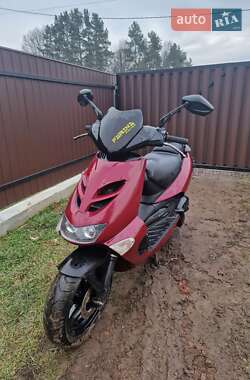 Скутер Aprilia SR 2003 в Богородчанах