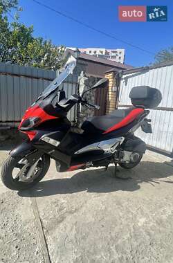 Скутер Aprilia SR 2012 в 