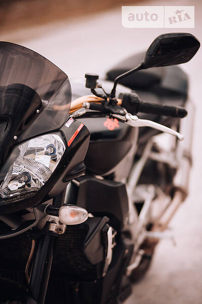 Aprilia Tuono 1000 R