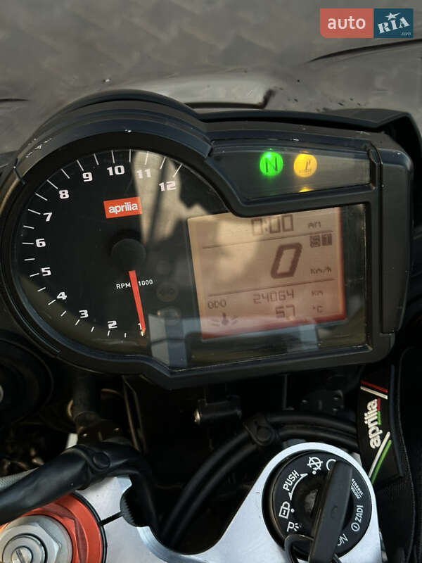 Мотоцикл Без обтікачів (Naked bike) Aprilia Tuono 1000 R 2010 в Звягелі фото 8 Мотоцикл Без обтікачів (Naked bike) Aprilia Tuono 1000 R 2010 в Звягелі