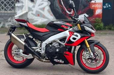 Мотоцикл Без обтекателей (Naked bike) Aprilia Tuono V4 1100 2021 в 