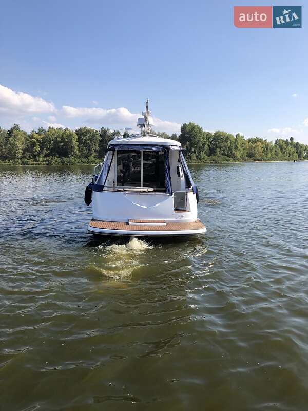 Моторная яхта Aquador 32 2012 в Киеве