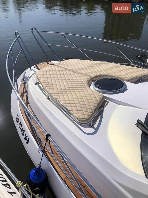 Моторная яхта Aquador 32 2012 в Киеве