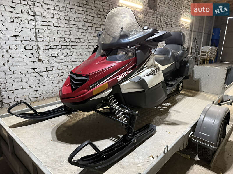 Горные снегоходы Arctic cat TZ1 2011 в Луцке