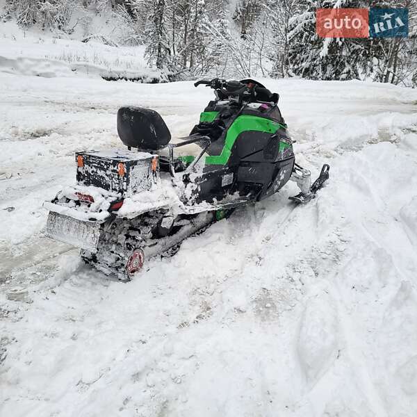Горные снегоходы Arctic cat Z1 2010 в Рахове