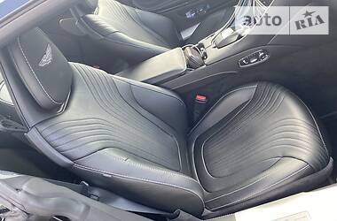 Купе Aston Martin DB11 2018 в Києві