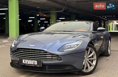 Купе Aston Martin DB11 2017 в Киеве