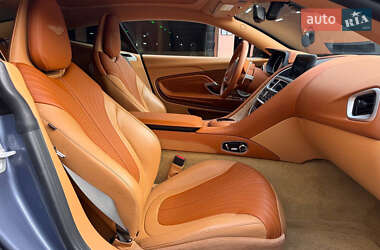 Купе Aston Martin DB11 2017 в 