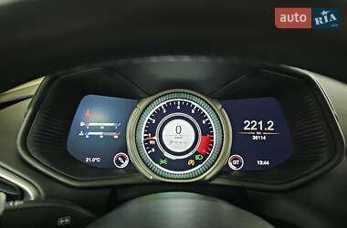Купе Aston Martin DB11 2018 в 