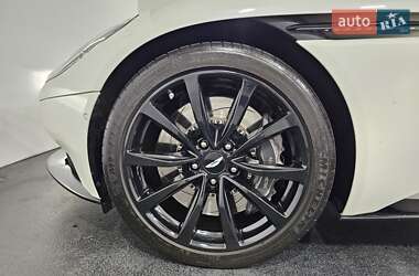 Купе Aston Martin DB11 2018 в 