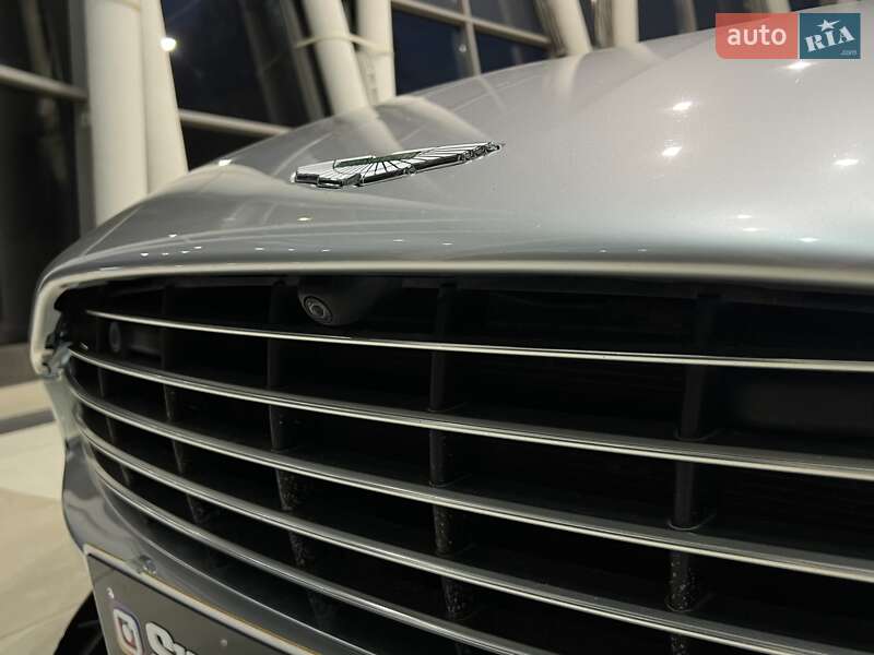 Купе Aston Martin DB11 2018 в Киеве