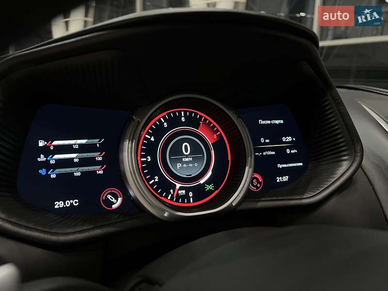 Купе Aston Martin DB11 2018 в Києві