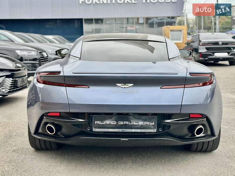 Купе Aston Martin DB11 2017 в Києві