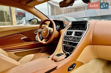 Купе Aston Martin DB11 2017 в 