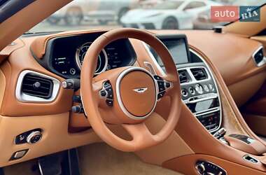 Купе Aston Martin DB11 2017 в 