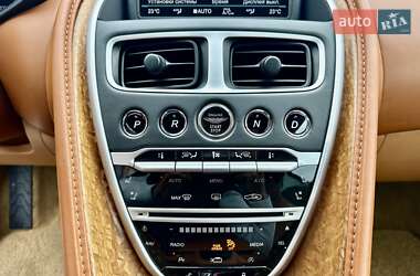 Купе Aston Martin DB11 2017 в 