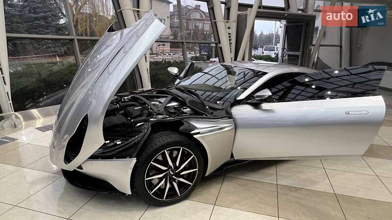 Купе Aston Martin DB11 2018 в Києві