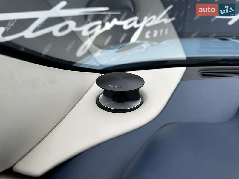 Купе Aston Martin DB11 2016 в Киеве