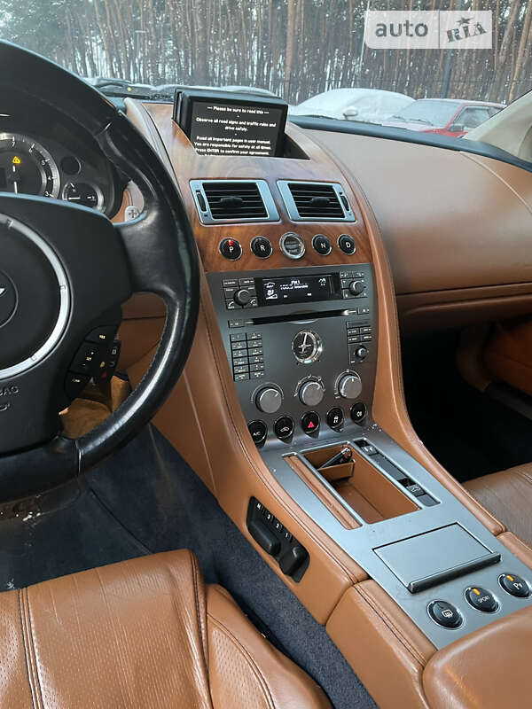 Кабриолет Aston Martin DB9 2007 в Киеве