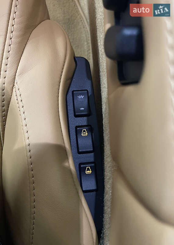 Купе Aston Martin DBS 2008 в Києві фото 26 Купе Aston Martin DBS 2008 в Києві