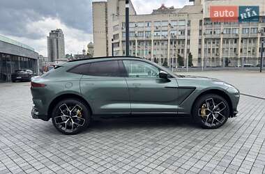 Внедорожник / Кроссовер Aston Martin DBX 707 2024 в 