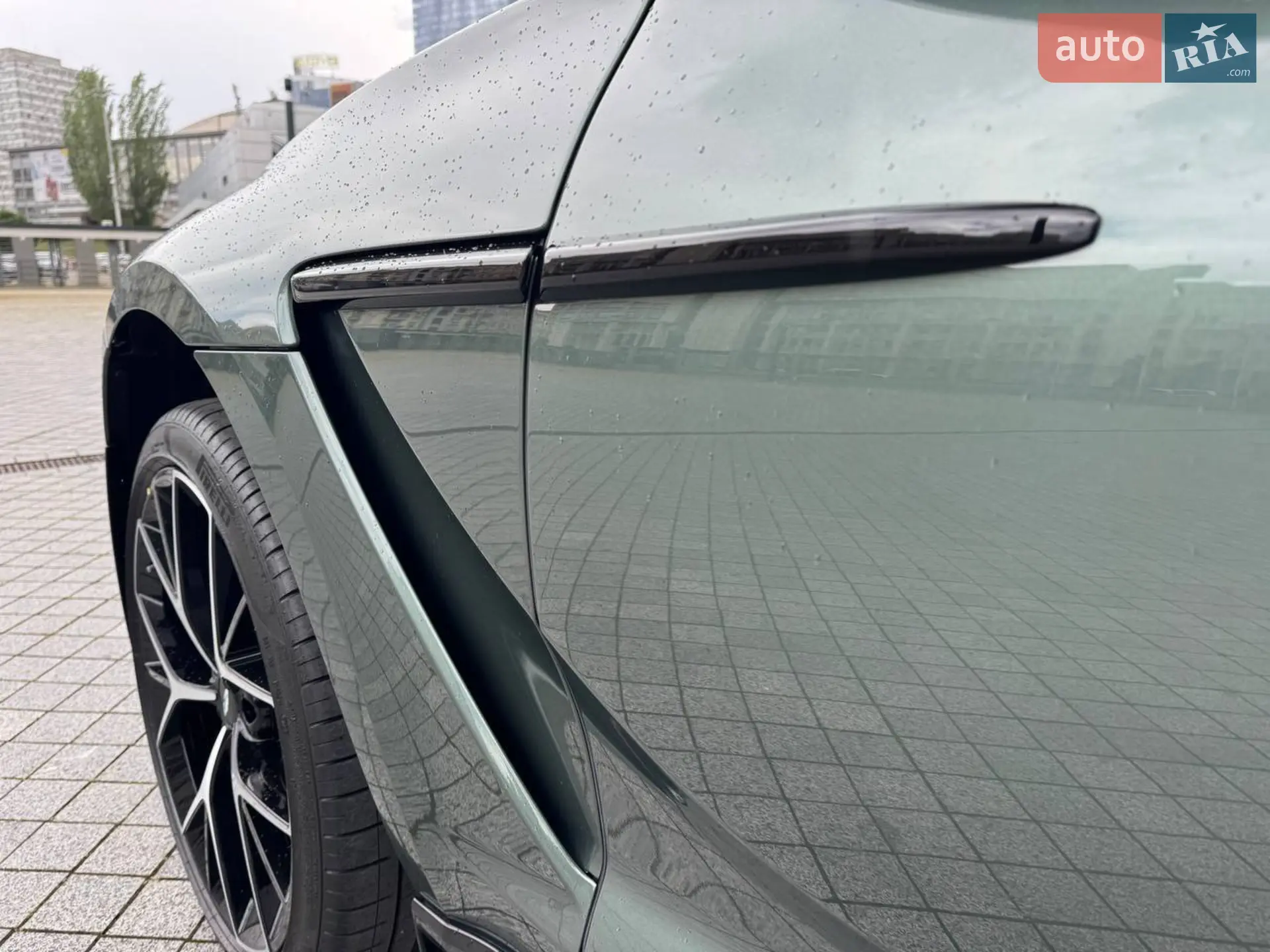 2024 Aston Martin DBX - мініатюра 16