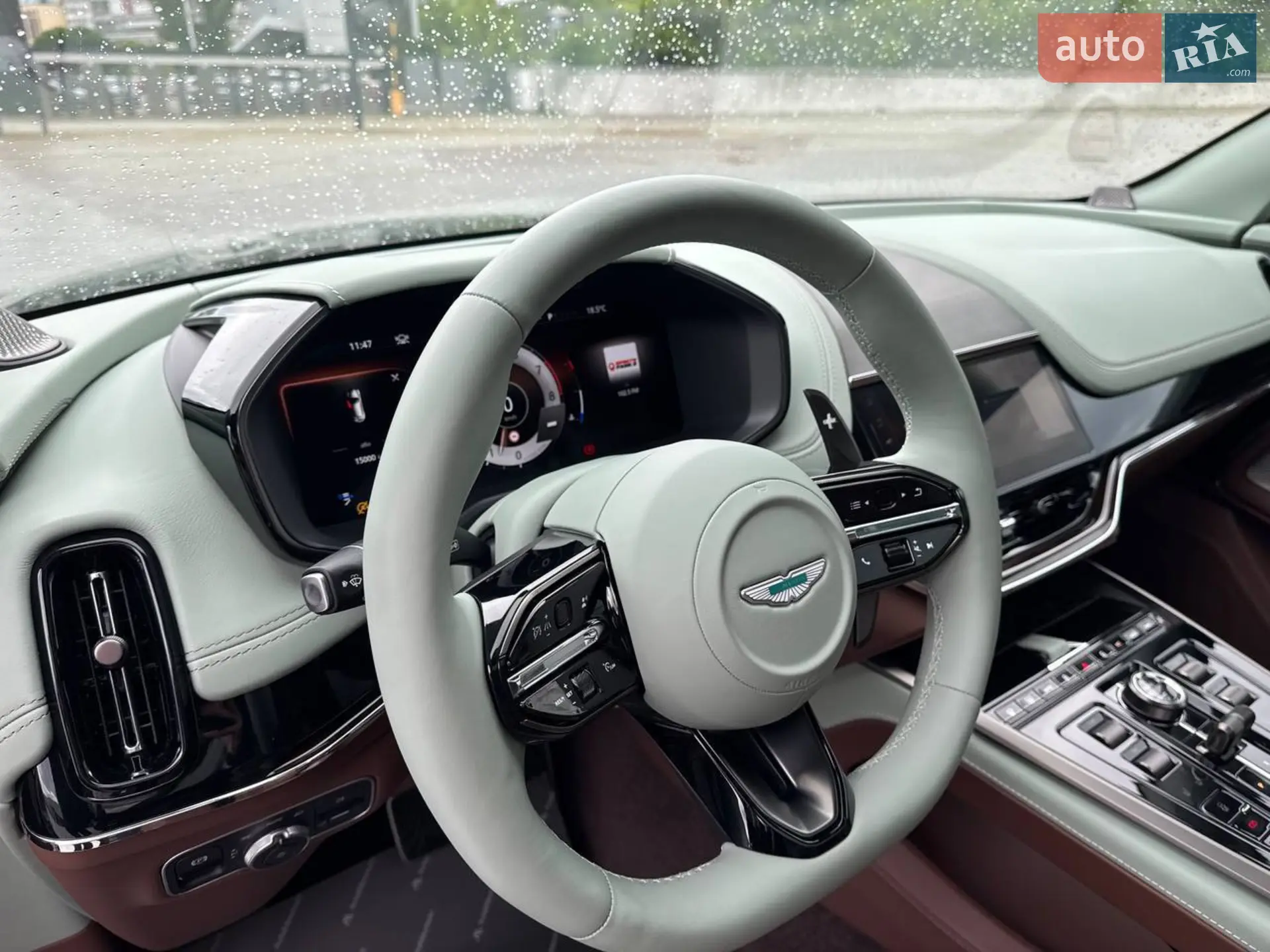2024 Aston Martin DBX - мініатюра 25