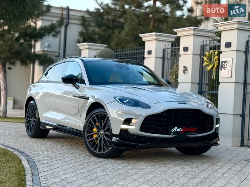 Aston Martin DBX 707 2022