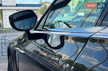 Внедорожник / Кроссовер Aston Martin DBX 2021 в 