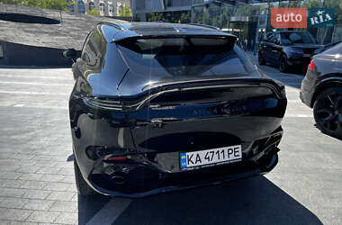 Внедорожник / Кроссовер Aston Martin DBX 2021 в 