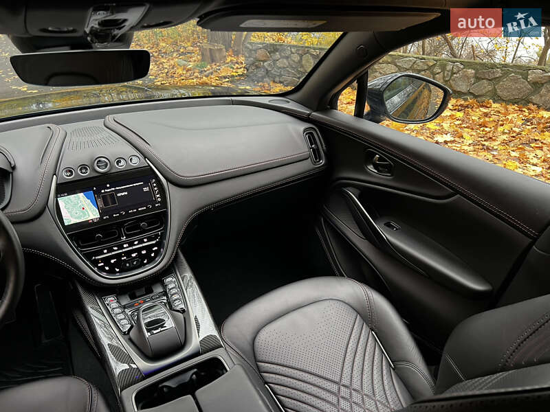 Внедорожник / Кроссовер Aston Martin DBX 2021 в Киеве