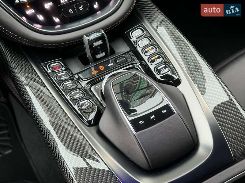 Позашляховик / Кросовер Aston Martin DBX 2021 в Києві