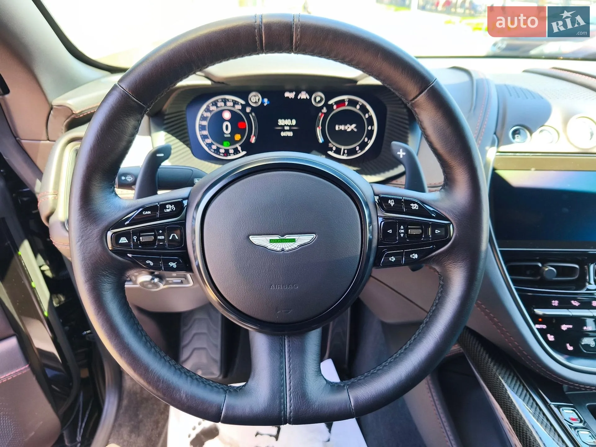 2021 Aston Martin DBX - мініатюра 23