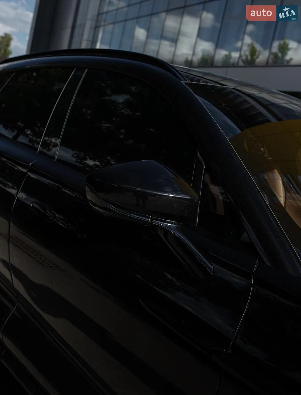 2022 Aston Martin DBX - мініатюра 6