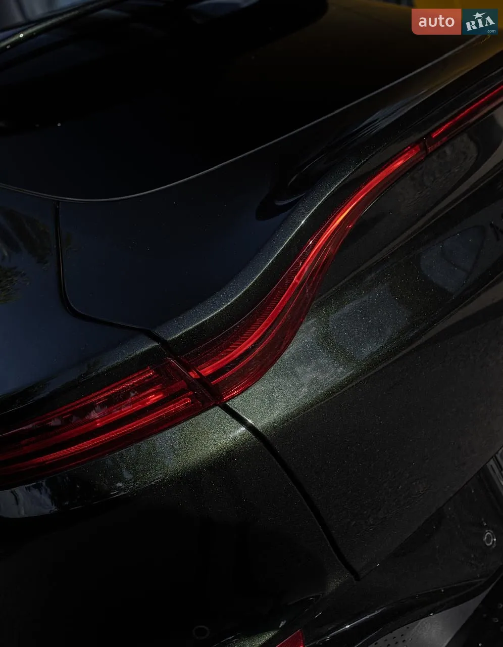 2022 Aston Martin DBX - мініатюра 12