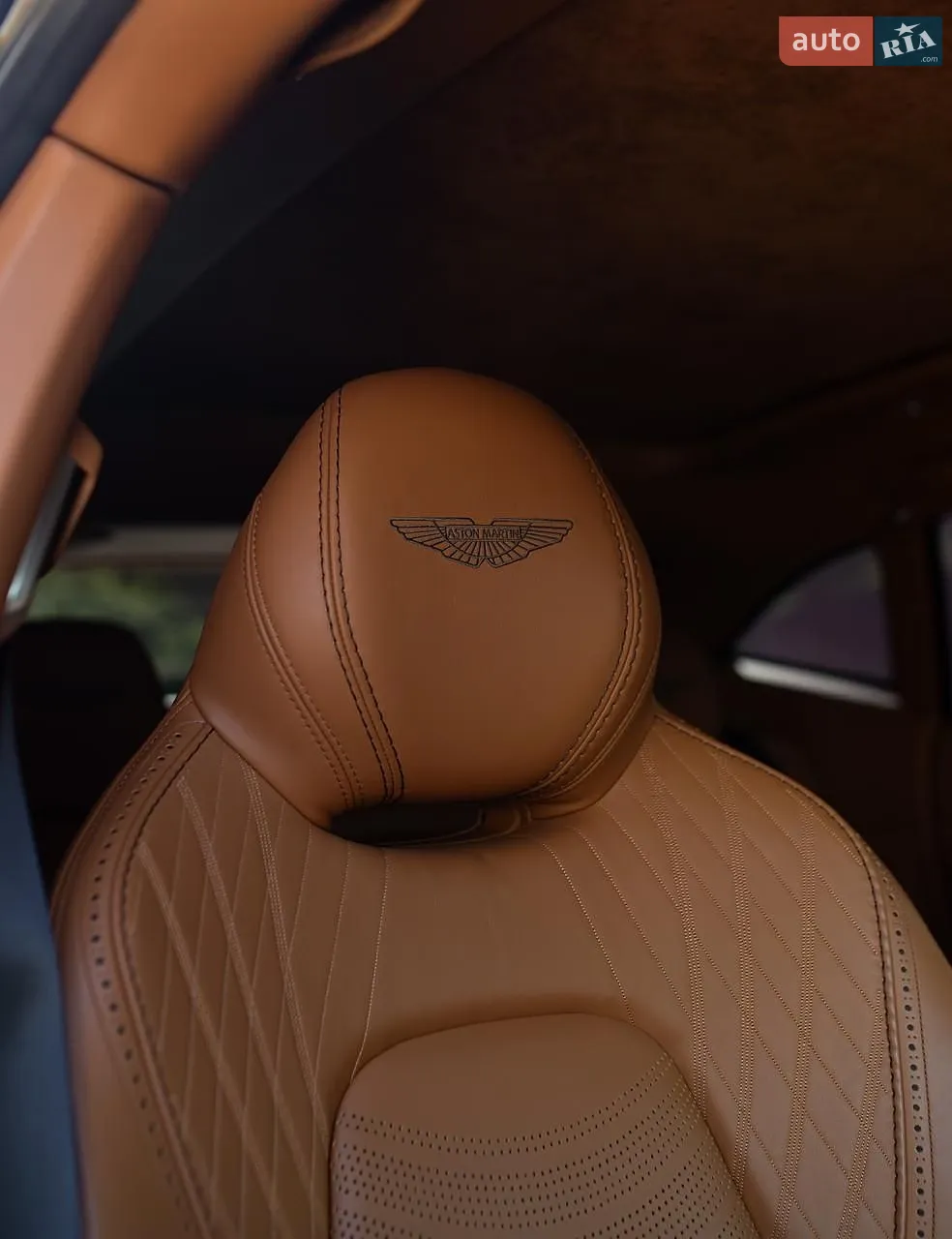 2022 Aston Martin DBX - мініатюра 28