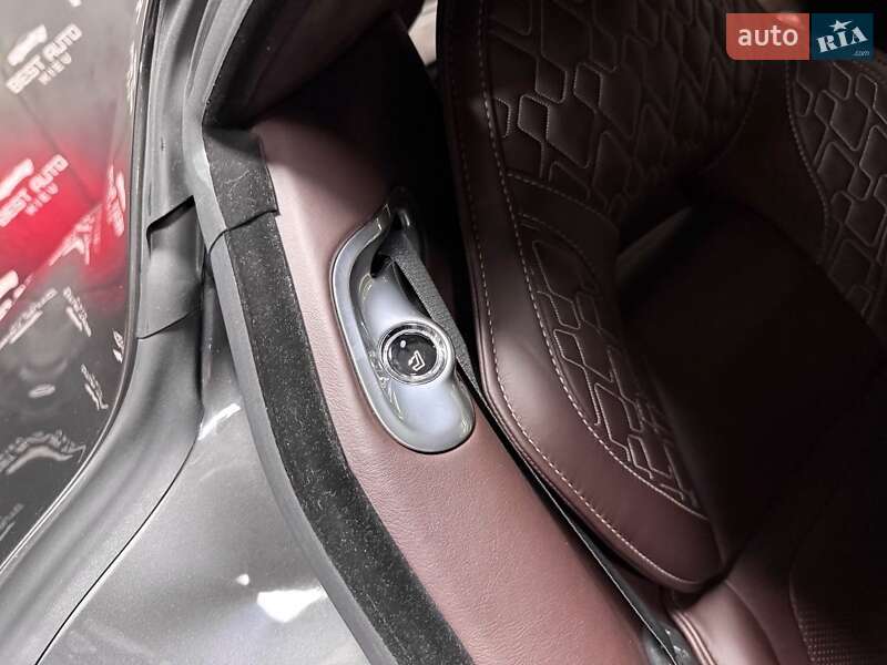 Седан Aston Martin Rapide 2015 в Киеве